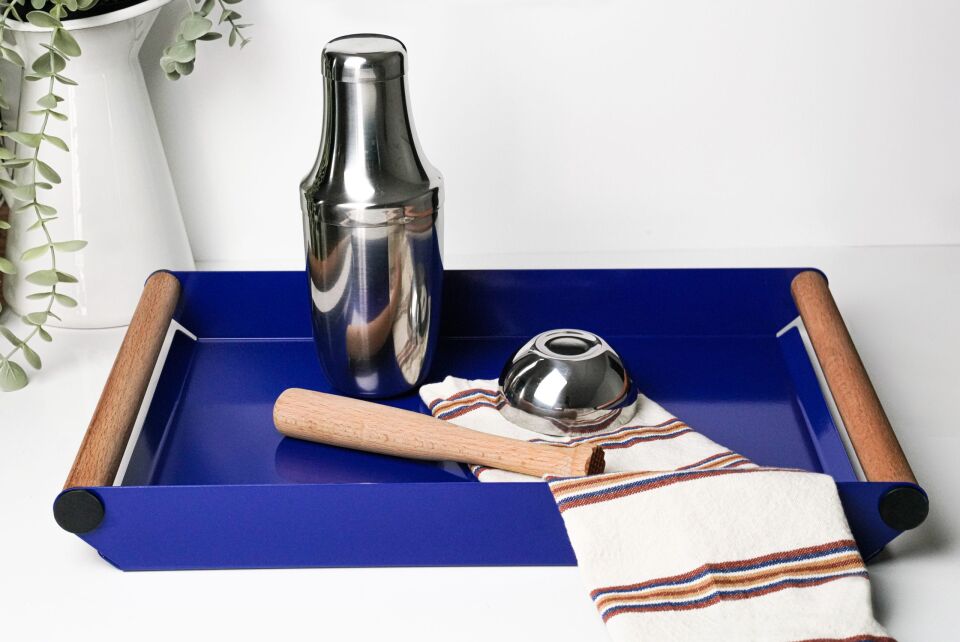 HNH-700 METAL TEPSİ | Ahşap Kulplu Pastel Servis Tepsisi