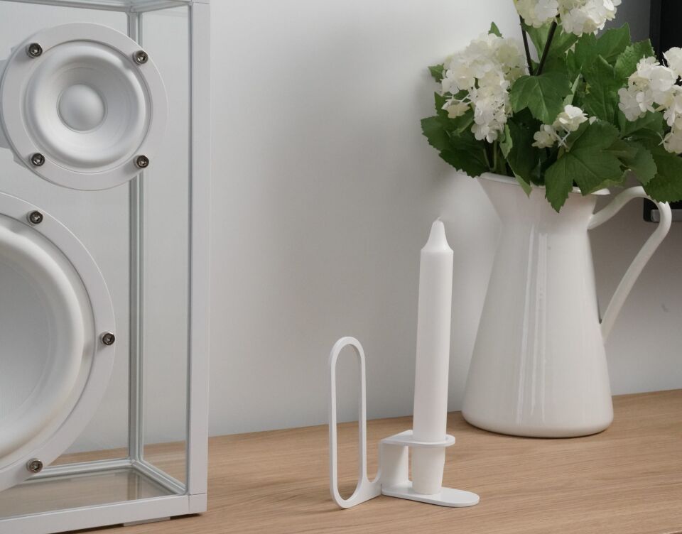 HNH-203 MUMLUK | İğneli Minimal Metal Mumluk